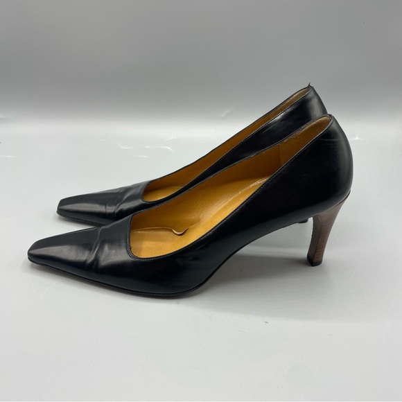 Gucci Leather Decollete Peele Heels Pumps Women's Black, Size 7 1/2 B - Picture 2 of 8